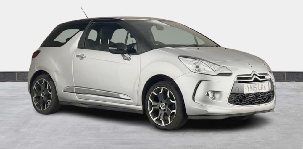 View DS AUTOMOBILES DS 3 1.2 PureTech DStyle