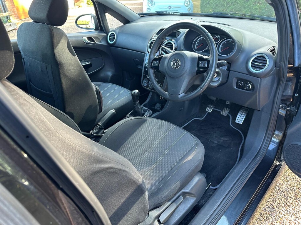 VAUXHALL CORSA