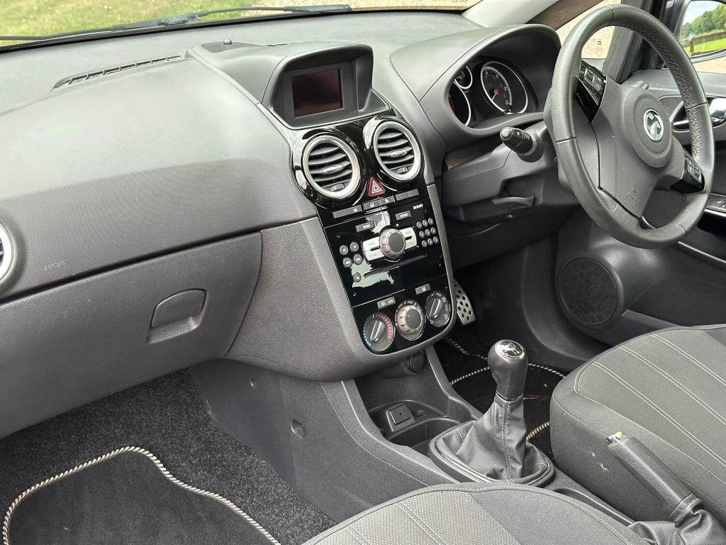 View VAUXHALL CORSA 1.2 16V Limited Edition