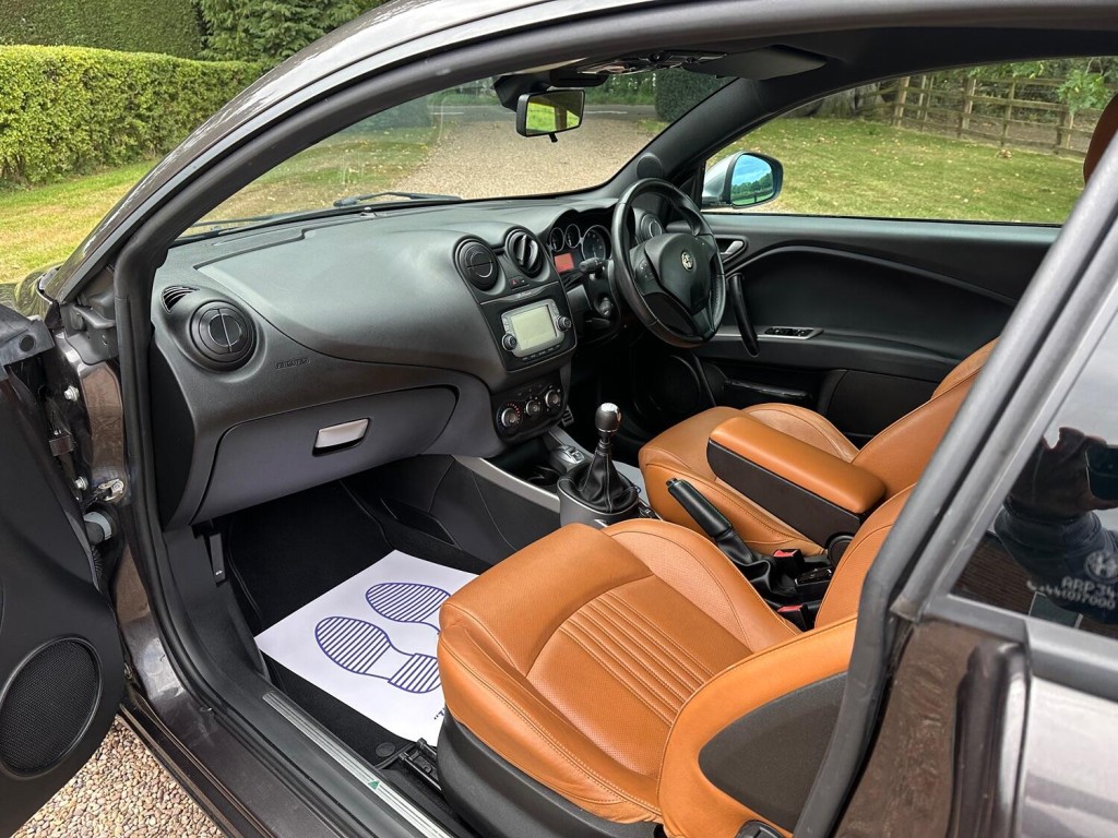 View ALFA ROMEO MITO 0.9 Mito 875cc Tb Twinair 105 Bhp Sportiva