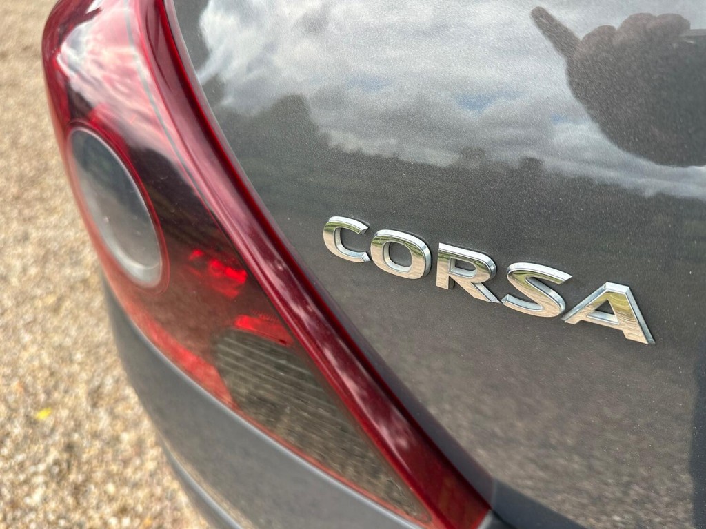 VAUXHALL CORSA