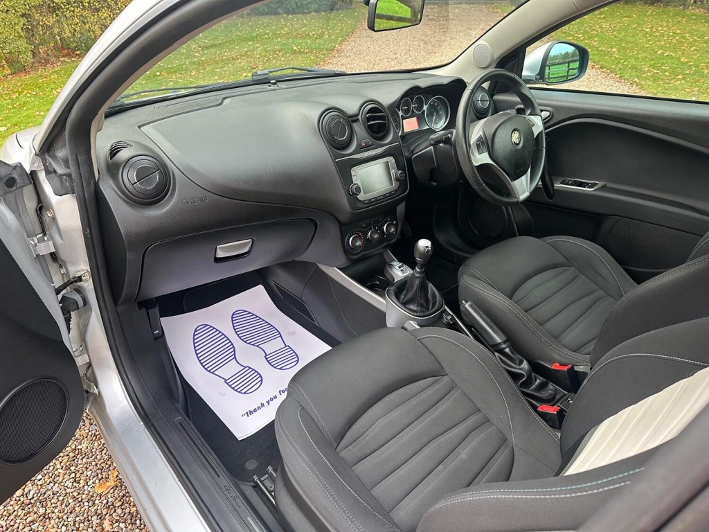 View ALFA ROMEO MITO 0.9 Mito 875cc Tb Twinair 105 Bhp Progression