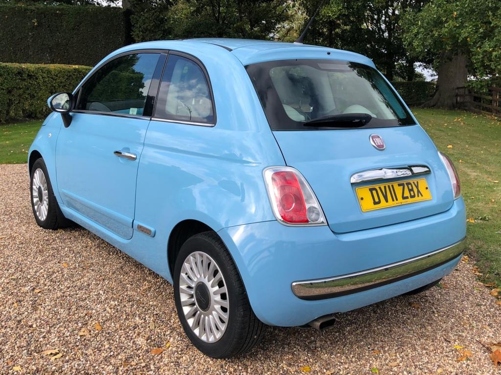 View FIAT 500 LOUNGE