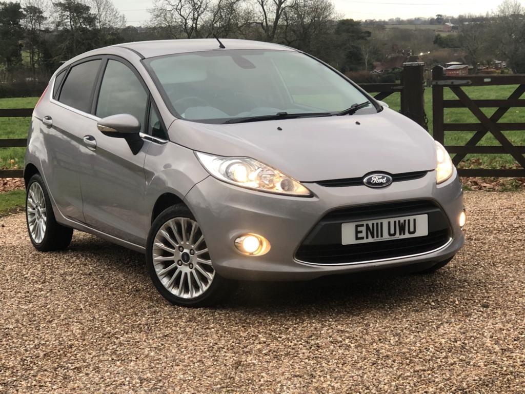 View FORD FIESTA TITANIUM TDCI