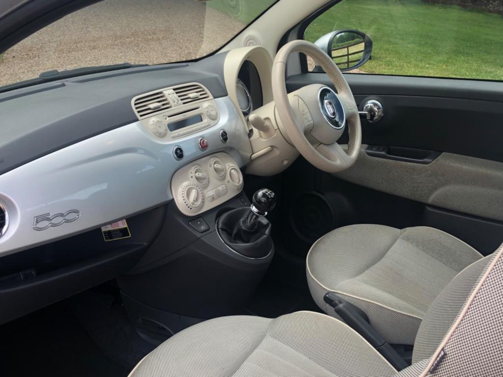 View FIAT 500 LOUNGE