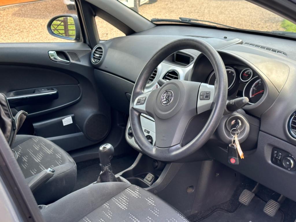 VAUXHALL CORSA