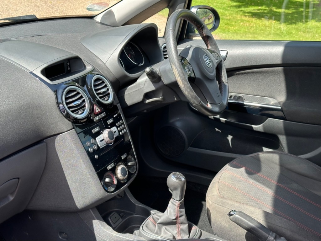 VAUXHALL CORSA
