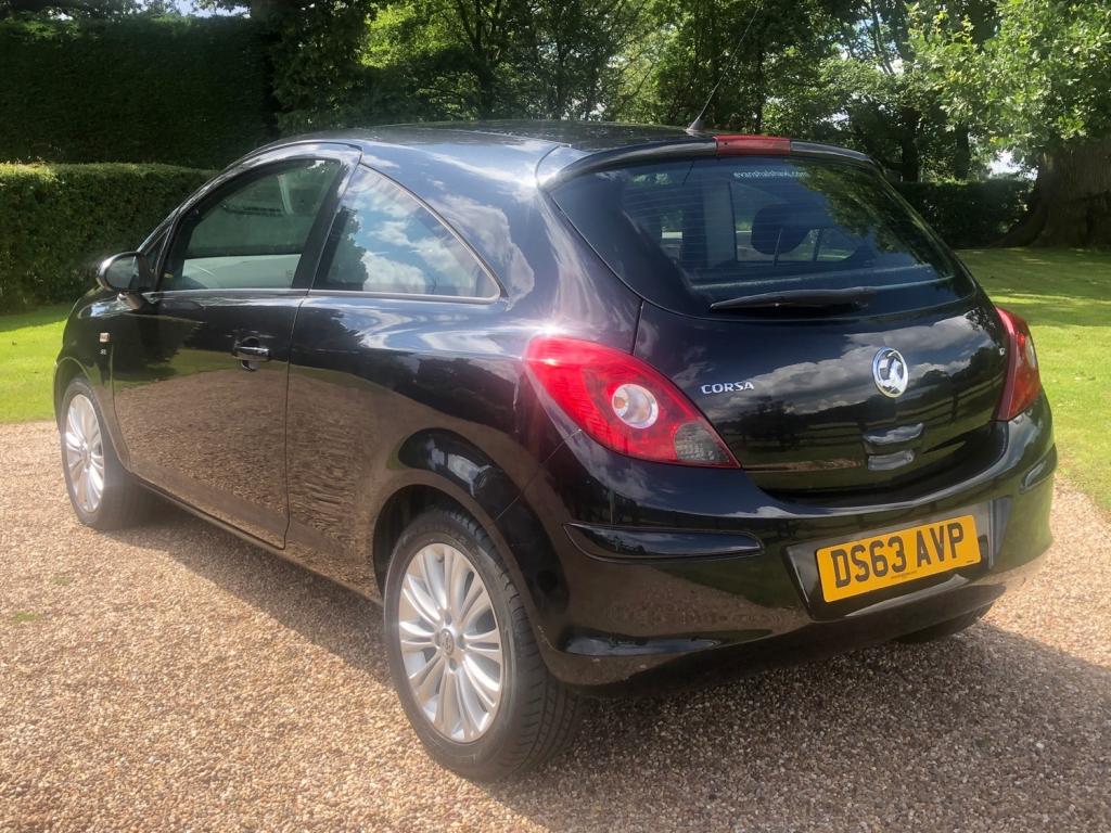 View VAUXHALL CORSA SE