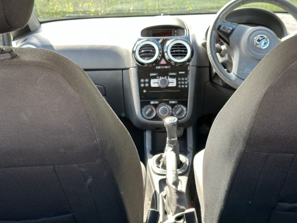 VAUXHALL CORSA