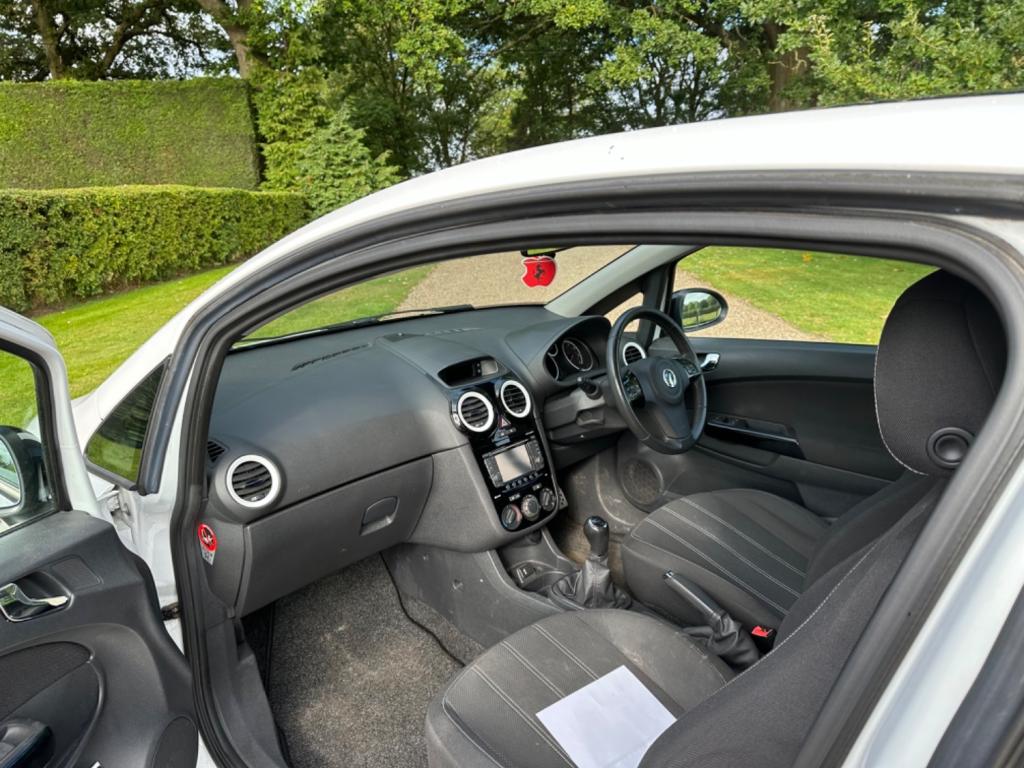 VAUXHALL CORSA