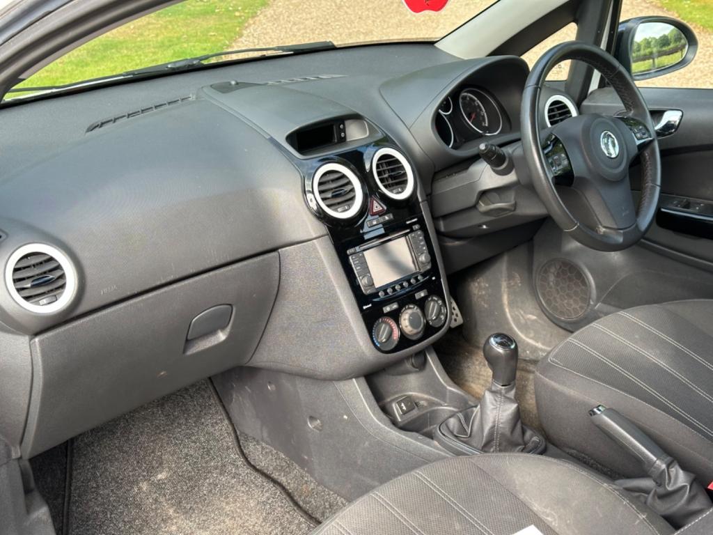 VAUXHALL CORSA