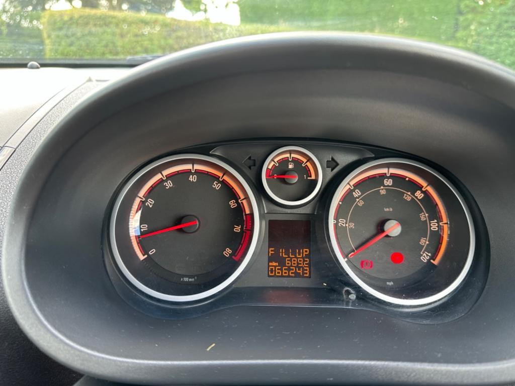 VAUXHALL CORSA