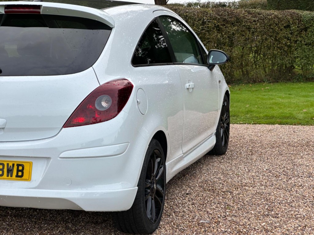 VAUXHALL CORSA