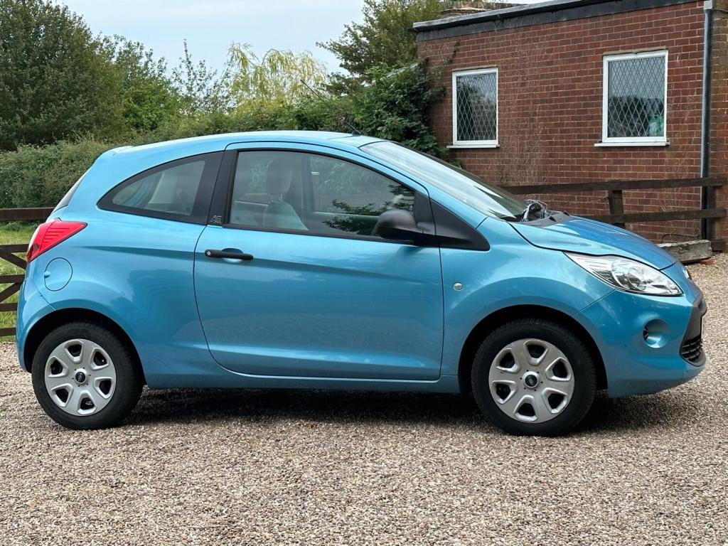 FORD KA
