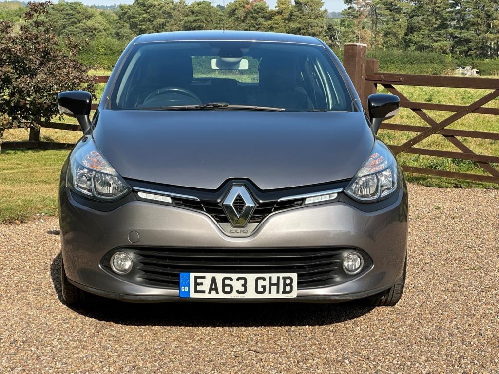 RENAULT CLIO