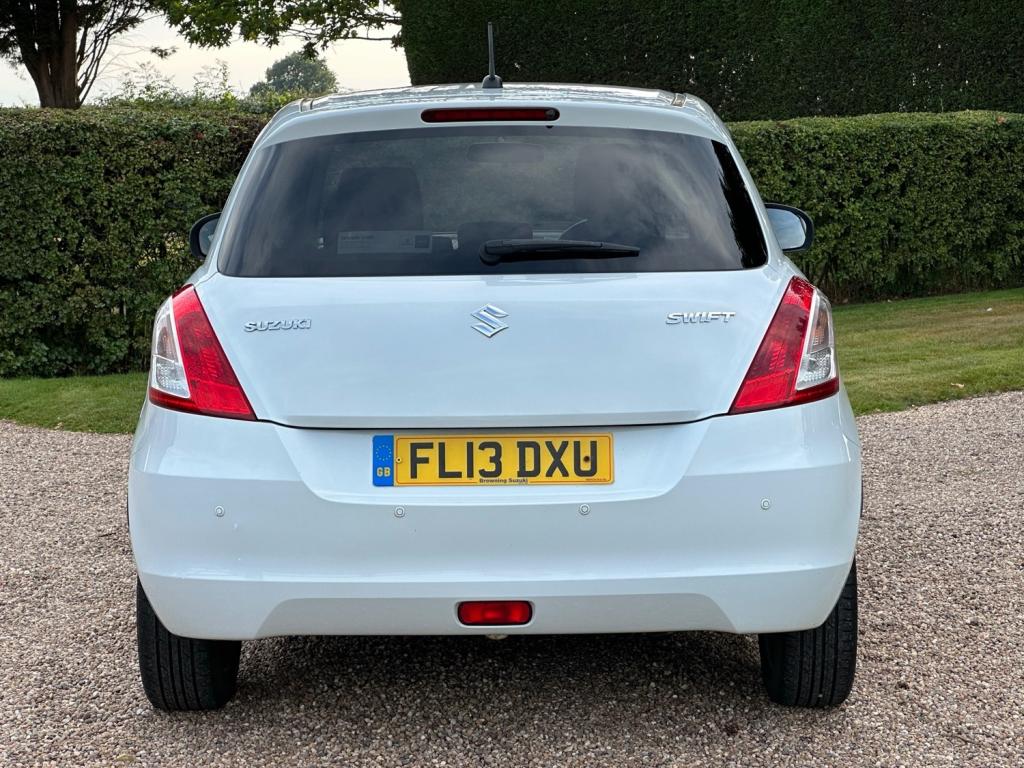 SUZUKI SWIFT