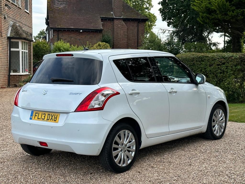 SUZUKI SWIFT