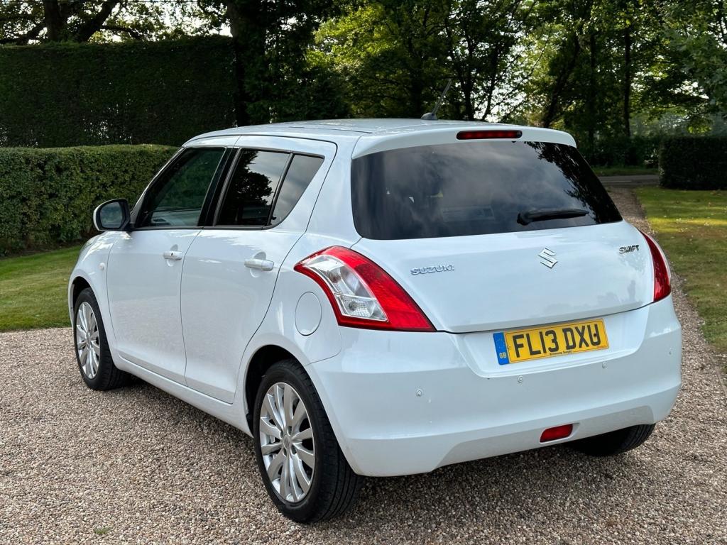 SUZUKI SWIFT