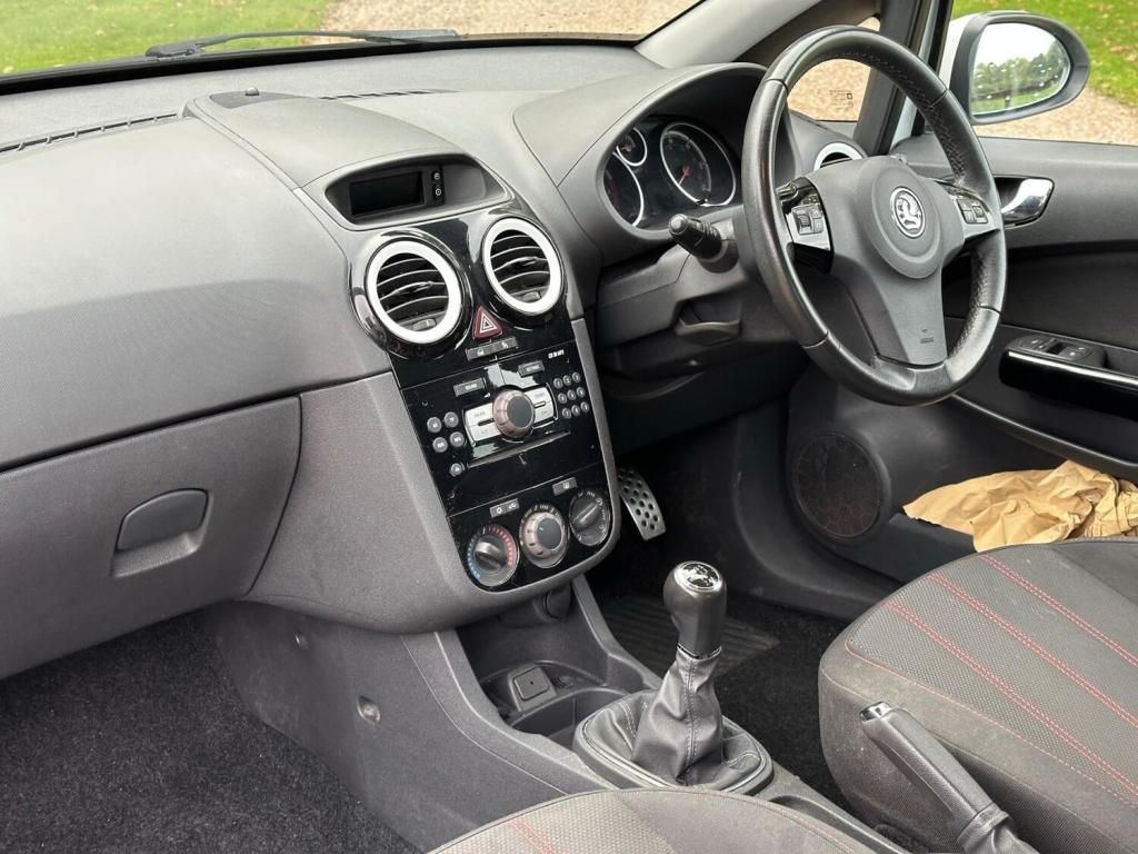 VAUXHALL CORSA