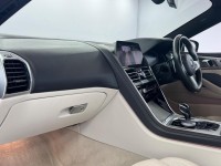BMW 8 SERIES