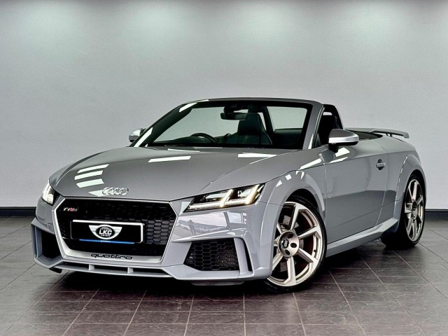 AUDI TT RS