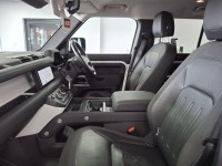 LAND ROVER DEFENDER 110
