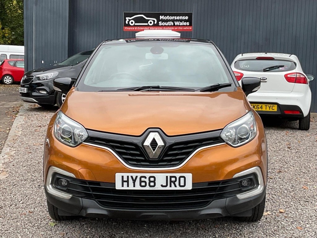 View RENAULT CAPTUR 0.9 TCe ENERGY Iconic Euro 6 (s/s) 5dr