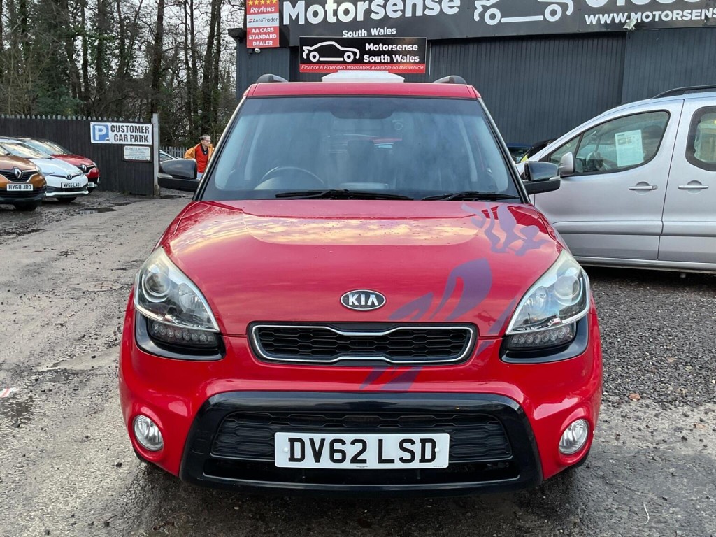 View KIA SOUL 1.6 CRDi Inferno Euro 5 5dr