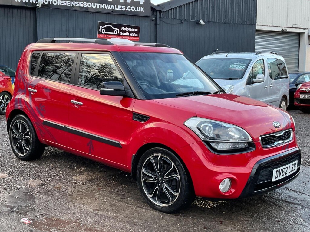 View KIA SOUL 1.6 CRDi Inferno Euro 5 5dr