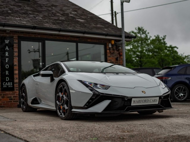 LAMBORGHINI HURACAN