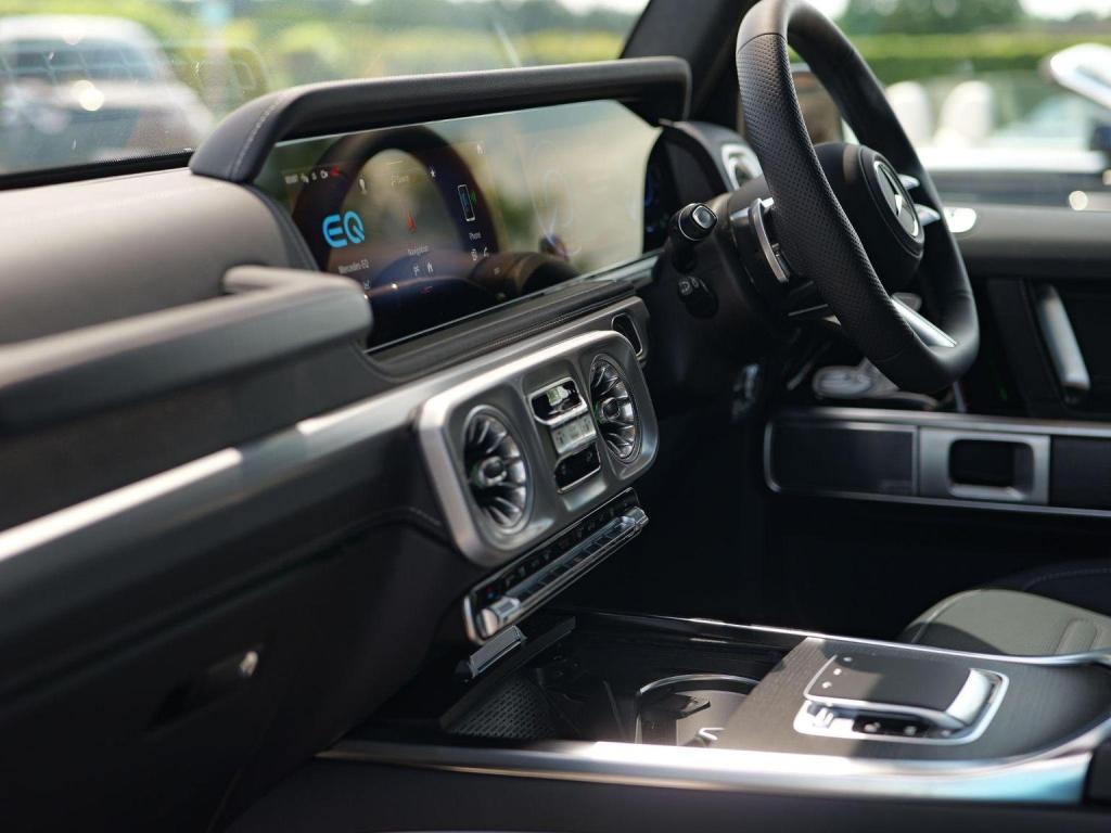 MERCEDES-BENZ G CLASS