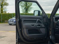 LAND ROVER DEFENDER 110