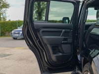 LAND ROVER DEFENDER 110