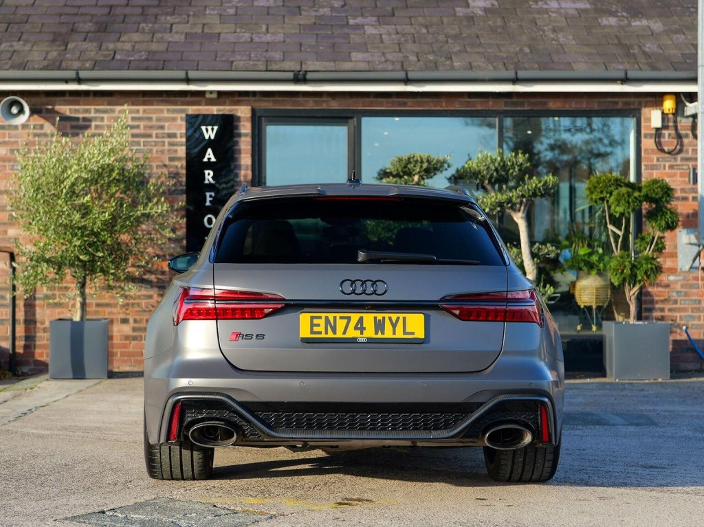 AUDI RS6