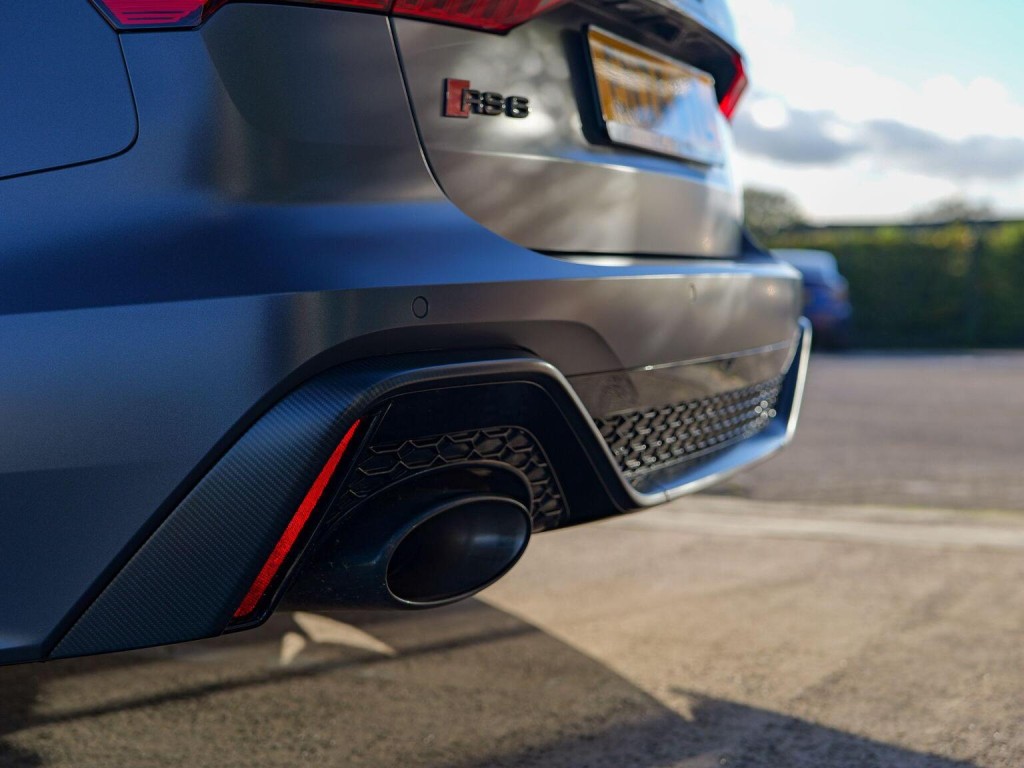 AUDI RS6