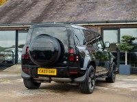 LAND ROVER DEFENDER 110