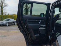 LAND ROVER DEFENDER 110