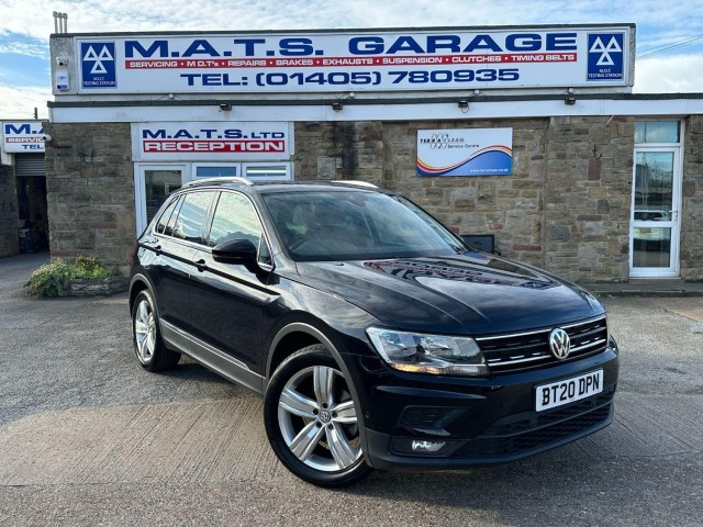 VOLKSWAGEN TIGUAN