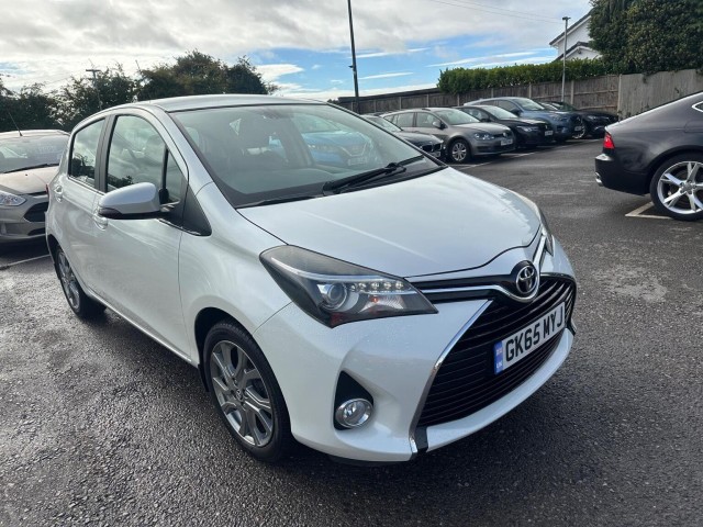 TOYOTA YARIS