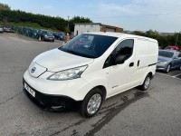 NISSAN E-NV200