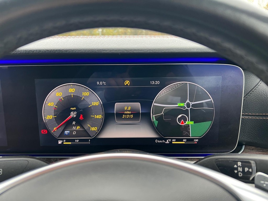 MERCEDES-BENZ E CLASS