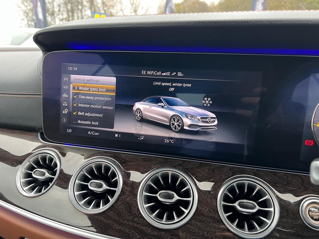 MERCEDES-BENZ E CLASS