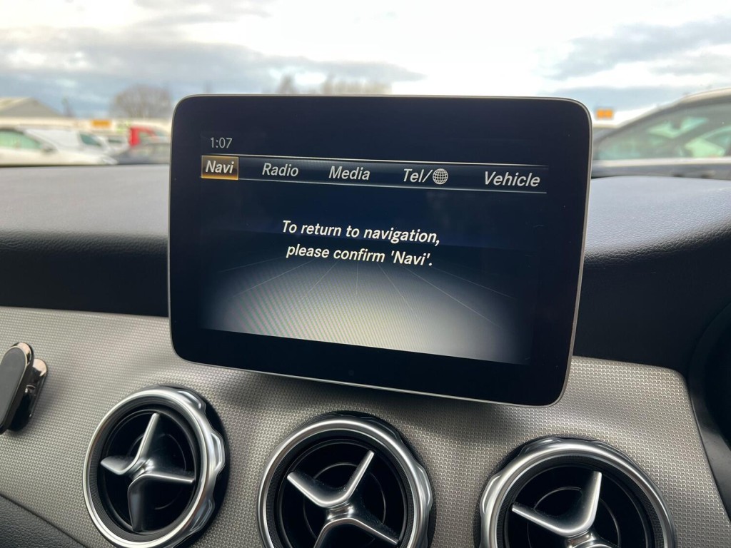 MERCEDES-BENZ GLA CLASS