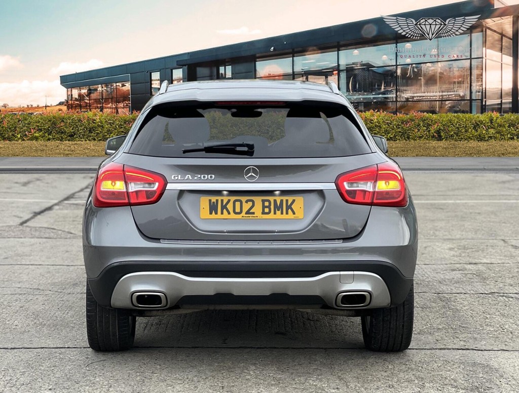 MERCEDES-BENZ GLA CLASS