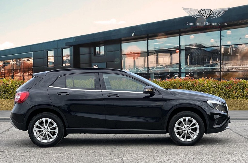 MERCEDES-BENZ GLA CLASS