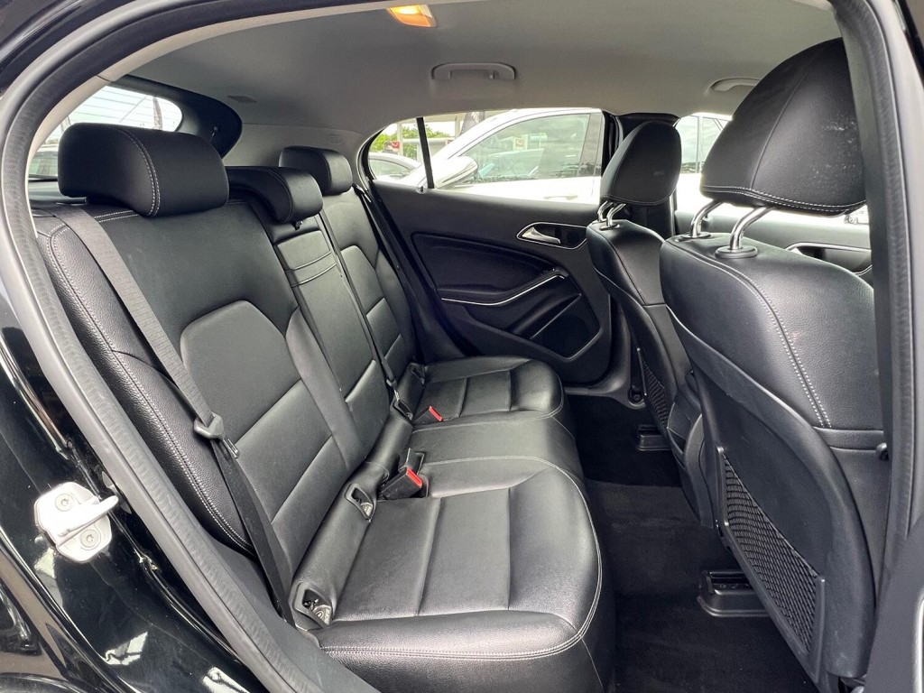 MERCEDES-BENZ GLA CLASS