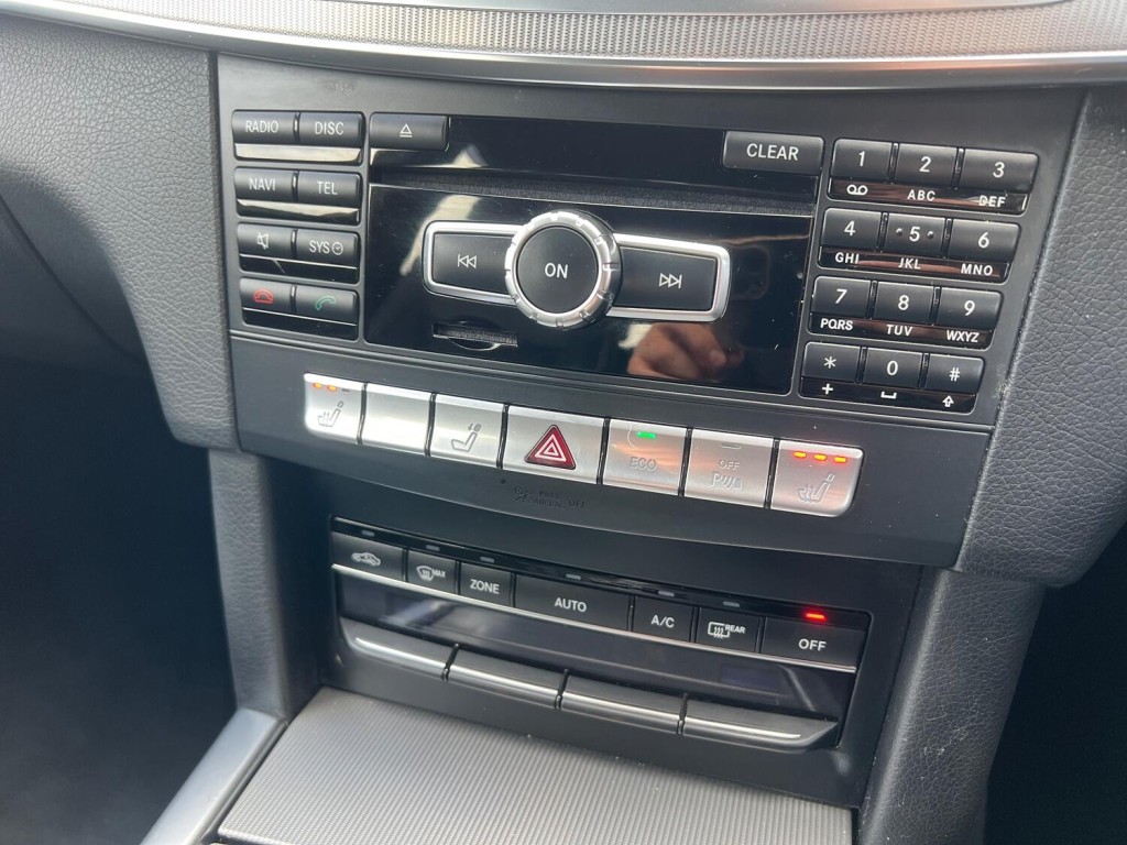 MERCEDES-BENZ E CLASS