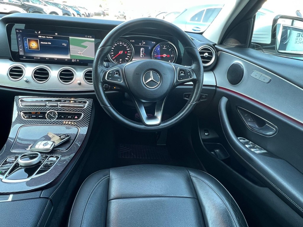 MERCEDES-BENZ E CLASS