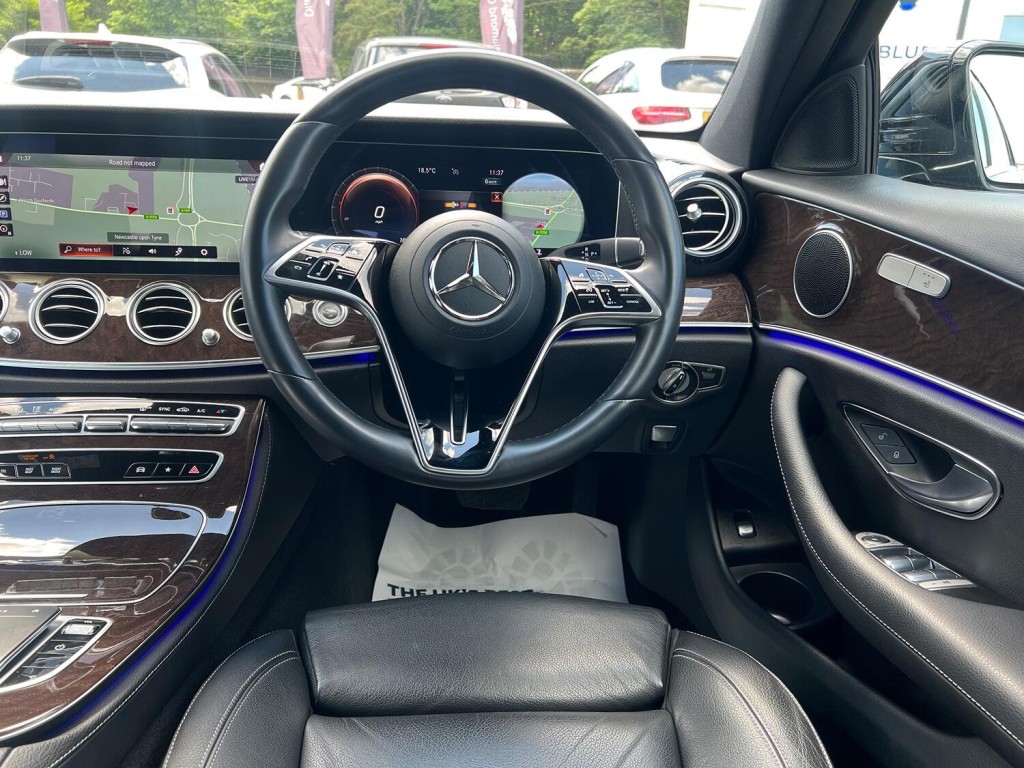 MERCEDES-BENZ E CLASS