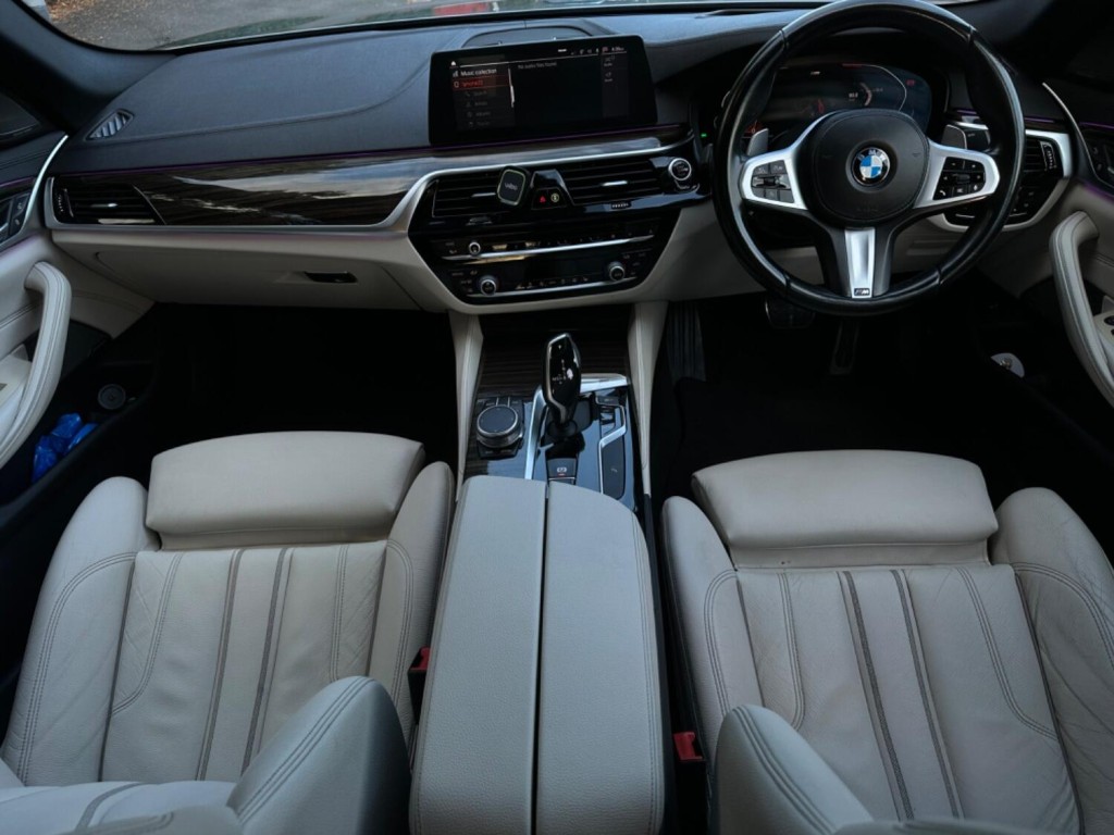 BMW 5 SERIES